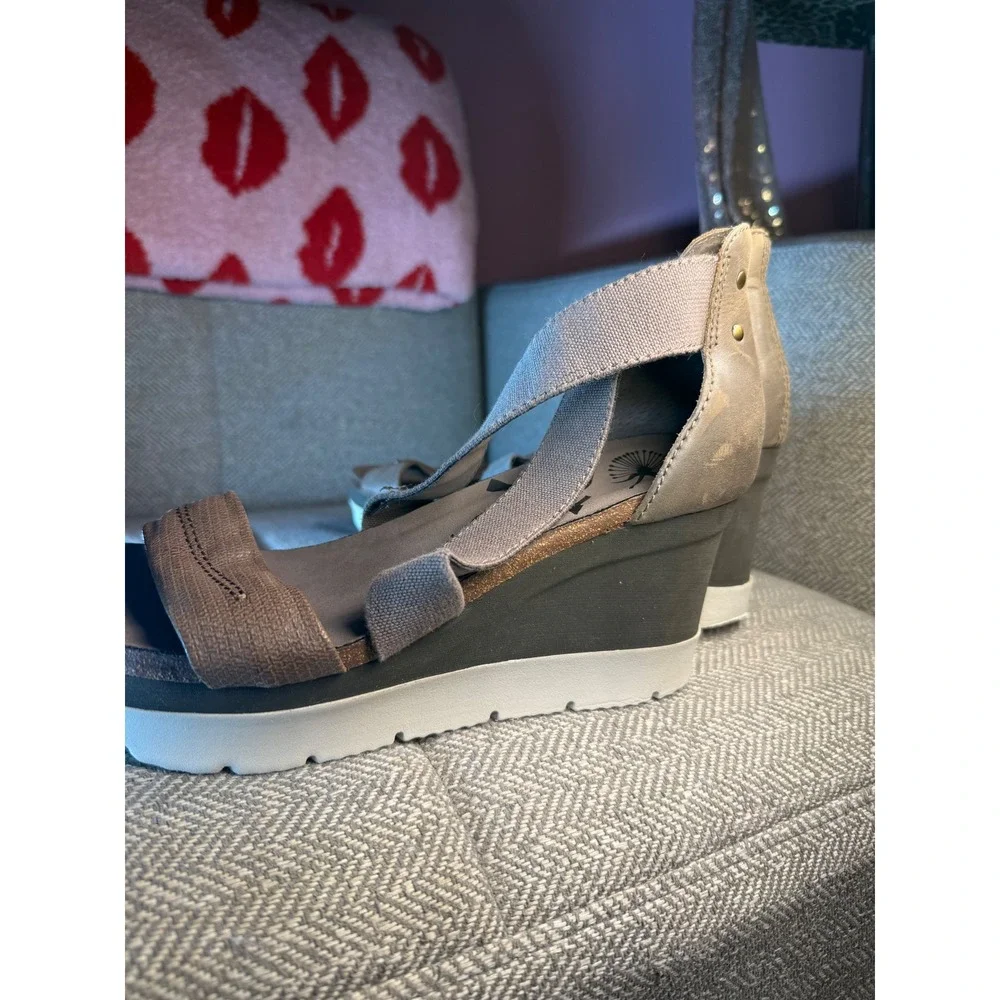 OTBT Half Moon Taupe Leather Elastic Platform Wedge Sandals Womens 10M
